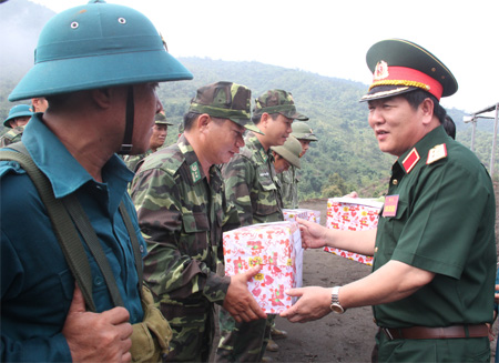 Đoàn kết thi đua, tạo sự bứt phá trong thực hiện nhiệm vụ