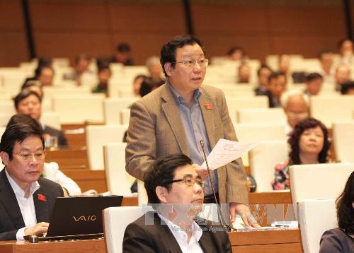 Thủ tướng chỉ lãnh đạo chứ không làm quản lý ?