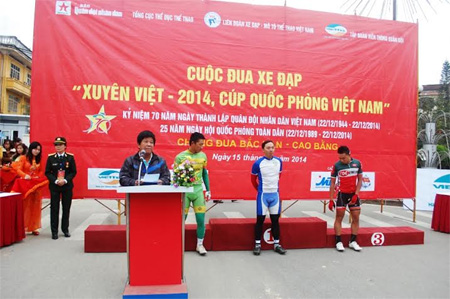 “Ba miền, bốn MC”