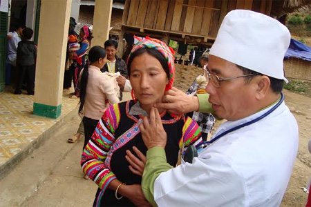 Y đức làm nên “thương hiệu” bệnh viện