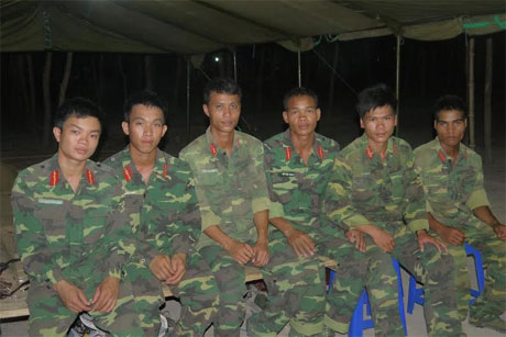 Gặp những chiến sĩ được kết nạp Đảng trên thao trường