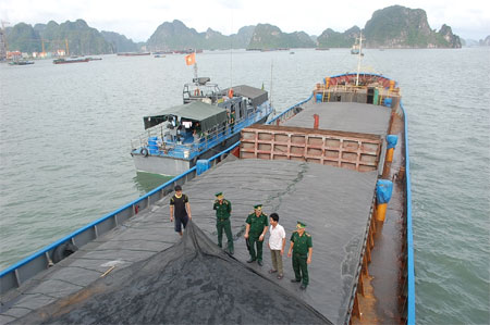 Tập trung phòng, chống buôn lậu, ngăn chặn việc thẩm lậu hàng hóa