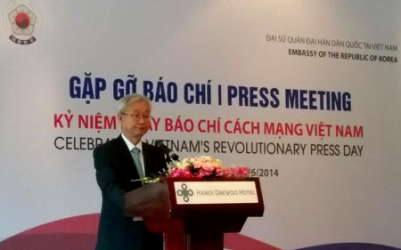 “Tôi luôn tự cho bản thân mình có 70% là người Việt Nam”