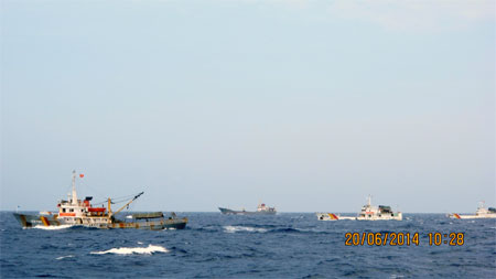 Trung Quốc gia tăng số lượng tàu xung quanh giàn khoan Hải Dương 981