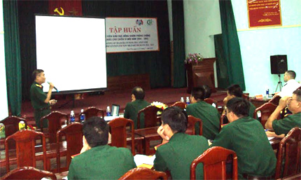 Khai mạc lớp tập huấn giảng viên giáo dục đồng nhóm phòng, chống HIV/AIDS