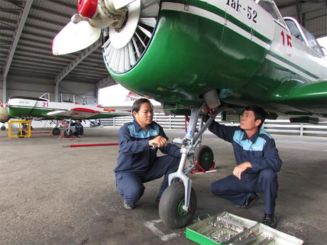 Thi đua bảo đảm kỹ thuật cho huấn luyện bay và an toàn bay