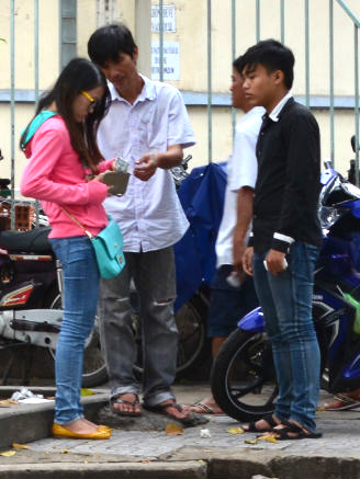 Cảnh giác với chiêu trò lừa mất cắp để xin tiền ở Bệnh viện Từ Dũ