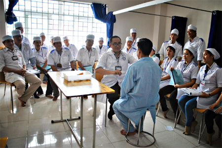 Thiếu hụt nguồn lực y tế ở Đồng bằng sông Cửu Long: Cần có chính sách, giải pháp phù hợp