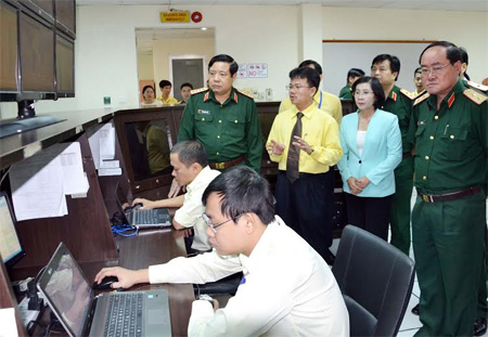 Đại tướng Phùng Quang Thanh làm việc với các đơn vị công nghệ cao tại TP Hồ Chí Minh
