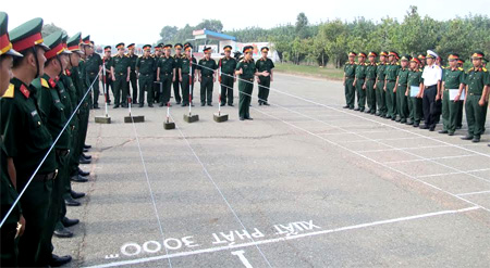 Bộ Tổng tham mưu kiểm tra lớp tập huấn diễu binh