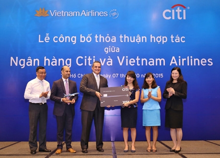 Vietnam Airlines và Citi Việt Nam công bố chương trình hợp tác