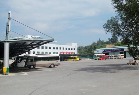 Xe khách liên tỉnh ở Lào Cai: Từ việc chuyển bến xe, hé lộ những “mảng tối” (Kỳ 1)