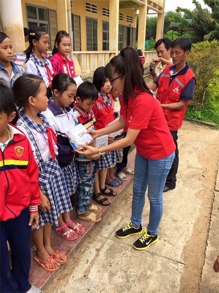 Chị Hiếu làm việc nghĩa