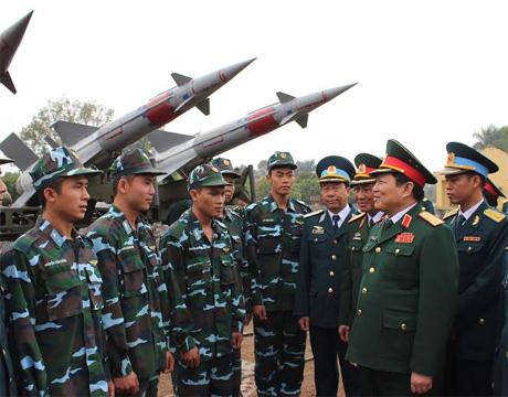Thượng tướng Ngô Xuân Lịch thăm, chúc Tết một số đơn vị khu vực Hà Nội