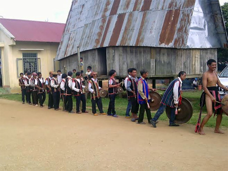 Xuân ở nơi tâm điểm tà đạo