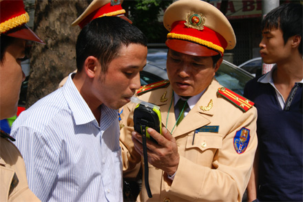 Tịch thu phương tiện có đủ “sức nặng” răn đe?