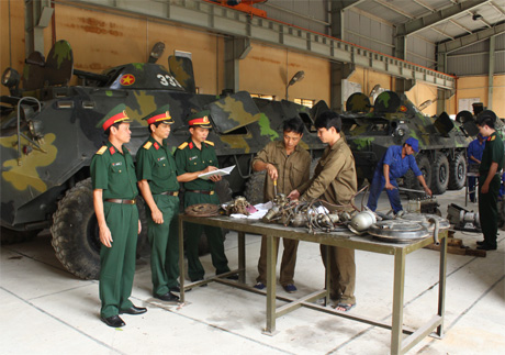 Làm công tác kỹ thuật phải rất cẩn trọng, tỉ mỉ