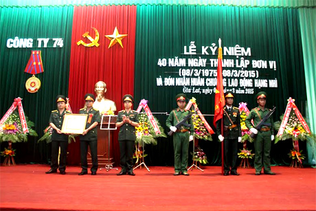 Công ty 74 đón nhận Huân chương Lao động hạng Nhì