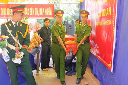 Quảng Trị: Truy điệu, an táng 14 hài cốt liệt sĩ tìm thấy tại làng An Nha