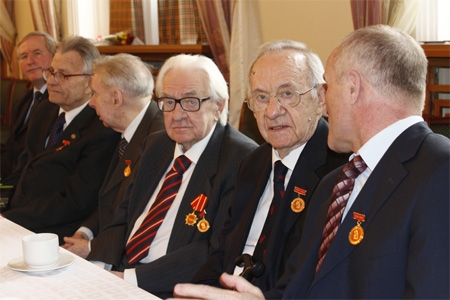 Những người bạn Nga trong “nhiệm vụ đặc biệt” (Kỳ 1)