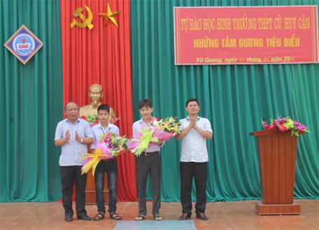 Đề nghị trao huy hiệu “Tuổi trẻ dũng cảm” tặng em Nguyễn Hữu Thắng