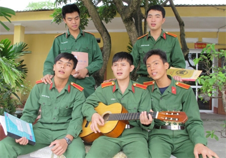 Tiếng thơm từ trong Thành cổ