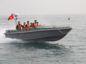 Giới thiệu công tác tìm kiếm, cứu nạn ở Việt Nam với Đoàn ngoại giao quân sự nước ngoài