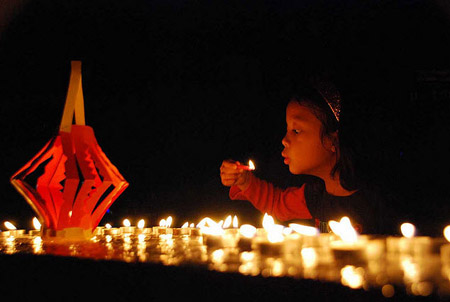 Cả nước tắt đèn hưởng ứng Giờ Trái Đất 2012