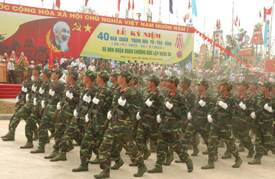 Long trọng kỷ niệm 40 năm chiến thắng Đăk Tô - Tân Cảnh