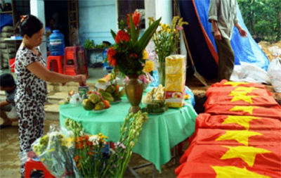 Tìm thấy 9 bộ hài cốt liệt sĩ dưới móng nhà