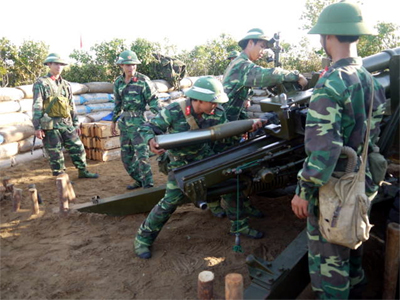 Diễn tập thực binh bắn đạn thật trên biển