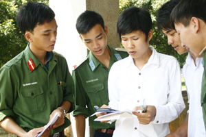 Thu hút học sinh giỏi vào trường quân đội