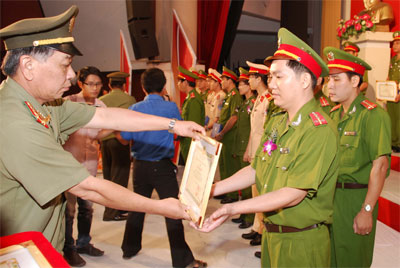 Tuyên dương 31 gương cảnh sát trẻ tiêu biểu