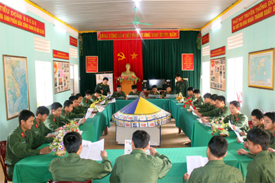 Đổi mới công tác giáo dục chính trị tại đơn vị trong giai đoạn mới: Tiến hành đồng bộ các giải pháp