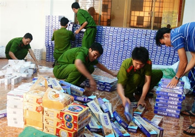 Buôn lậu trên biên giới Tây Nam: “Nóng” theo từng con nước