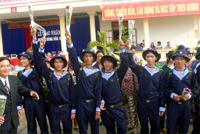 Tưng bừng ngày hội tòng quân