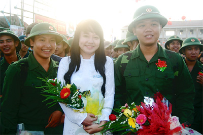 Giao quân đợt 2 tại Sóc Trăng: 100% viết đơn tình nguyện gia nhập quân đội