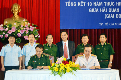 Phối hợp hoạt động giữa biên phòng và hải quan góp phần xây dựng đường biên giới hòa bình