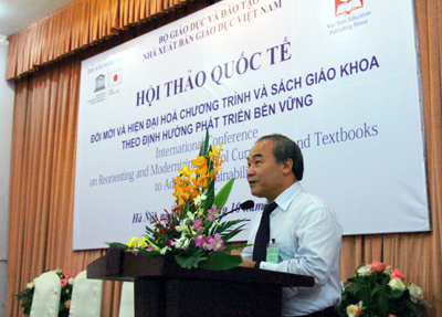 Đổi mới và hiện đại hóa sách giáo khoa phổ thông