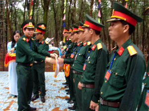 Tổ chức Hội thi “Bàn tay vàng” khai thác mủ cao su năm 2013