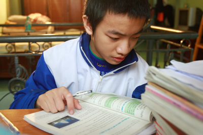 Ấm áp “Vòng tay đồng đội”