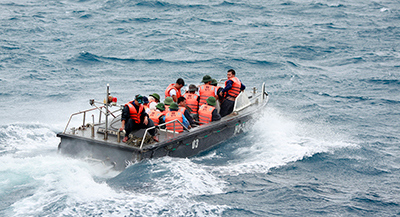 Gian lao hành trình “chở mùa Xuân” ra đảo