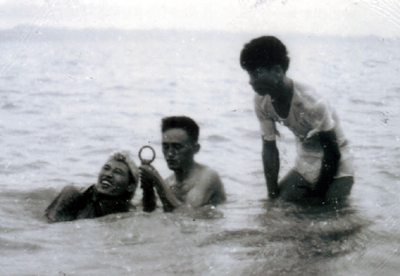 Bài 3: Quả thủy lôi cắm cát và câu hỏi của Bộ