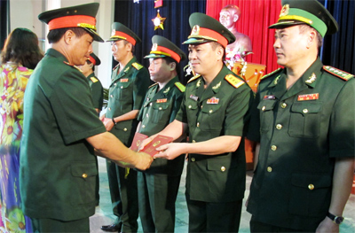 Học viện Quốc phòng tổ chức lễ bế giảng năm học 2012-2013