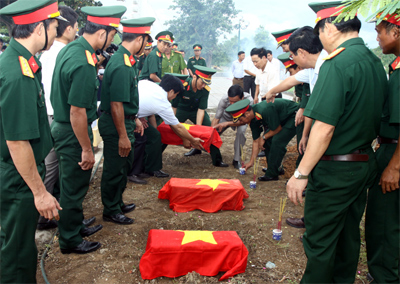 Quảng Trị: Truy điệu và an táng 5 hài cốt liệt sĩ
