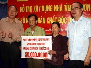 Khẩn trương rà soát, hoàn thiện cơ chế chính sách đối với các nạn nhân chất độc da cam  