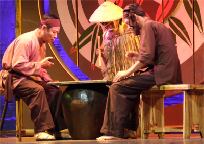 Cơ hội nhìn lại sân khấu Việt Nam