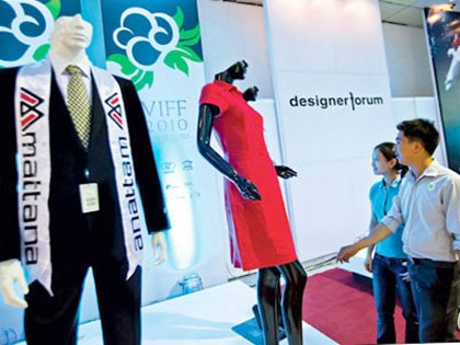 Doanh nghiệp Việt Nam tham dự Hội chợ hàng dệt may thời trang Paris