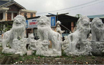 Tồn đọng sản phẩm trị giá hơn 80 tỷ đồng vì linh vật ngoại lai