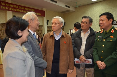 Tổng Bí thư Nguyễn Phú Trọng tiếp xúc cử tri các quận Ba Đình, Hoàn Kiếm (Hà Nội)